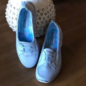 Sketchers NWOB Microburst Washable Bungee Slip-on Shoe - Topnotch. Sz. 9.5M